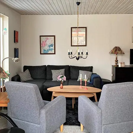 度假居 5 Person Holiday In F Rvang